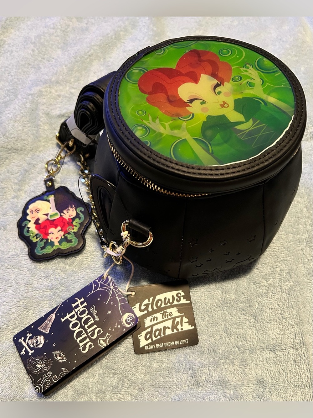 DISNEY LOUNGEFLY HOCUS POCUS CAULDRON-SHAPED/GLOWS IN DARK/LENTICULAR CROSSBODY